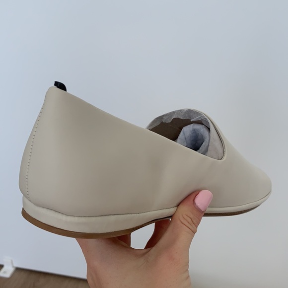 Vince Paz Venetian Leather Loafer - Picture 4 of 5